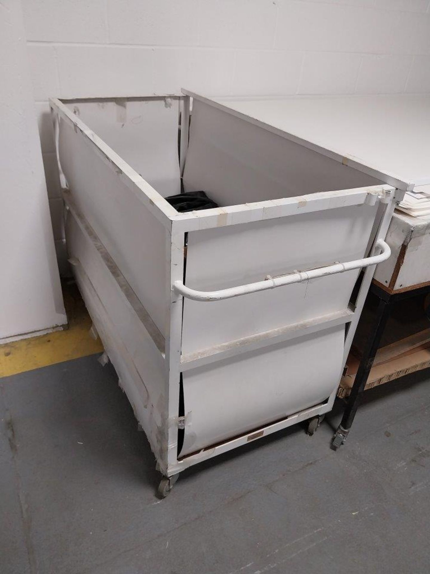 Mobile trolley 1530 x 660 x 980(h)mm