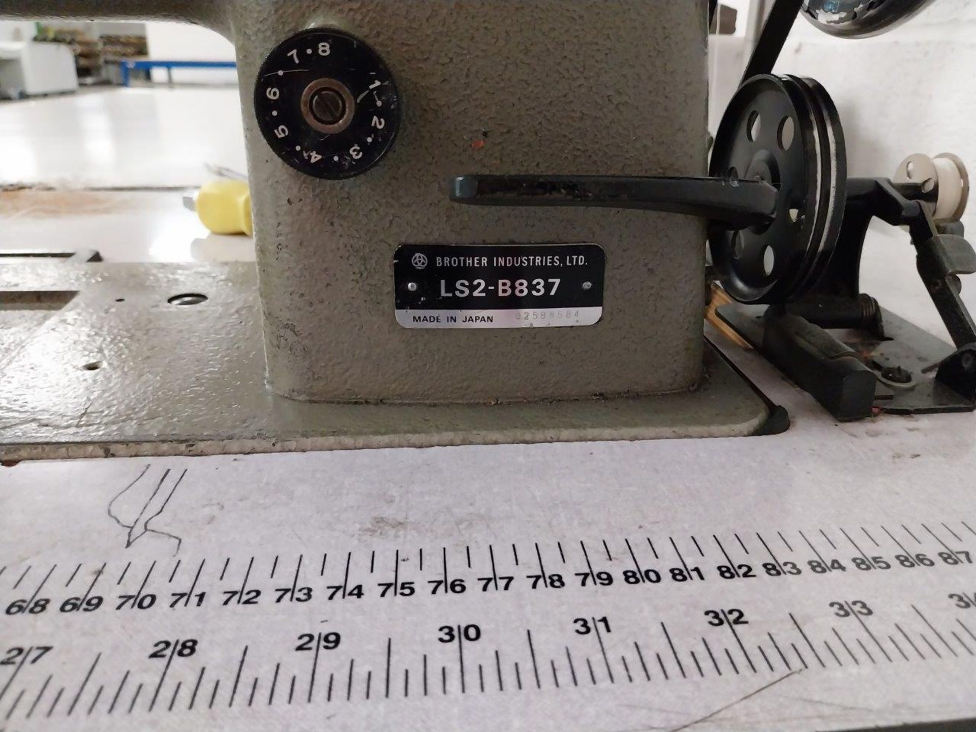 Brother LS2-B837 industrial sewing machine - Image 2 of 3