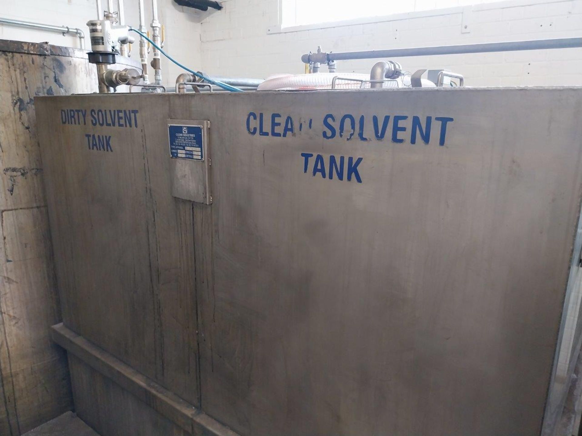 Clean Industries solvent treatment plant to consist of twin clean/dirty tank 2 x 1300L, 2 x - Image 15 of 23