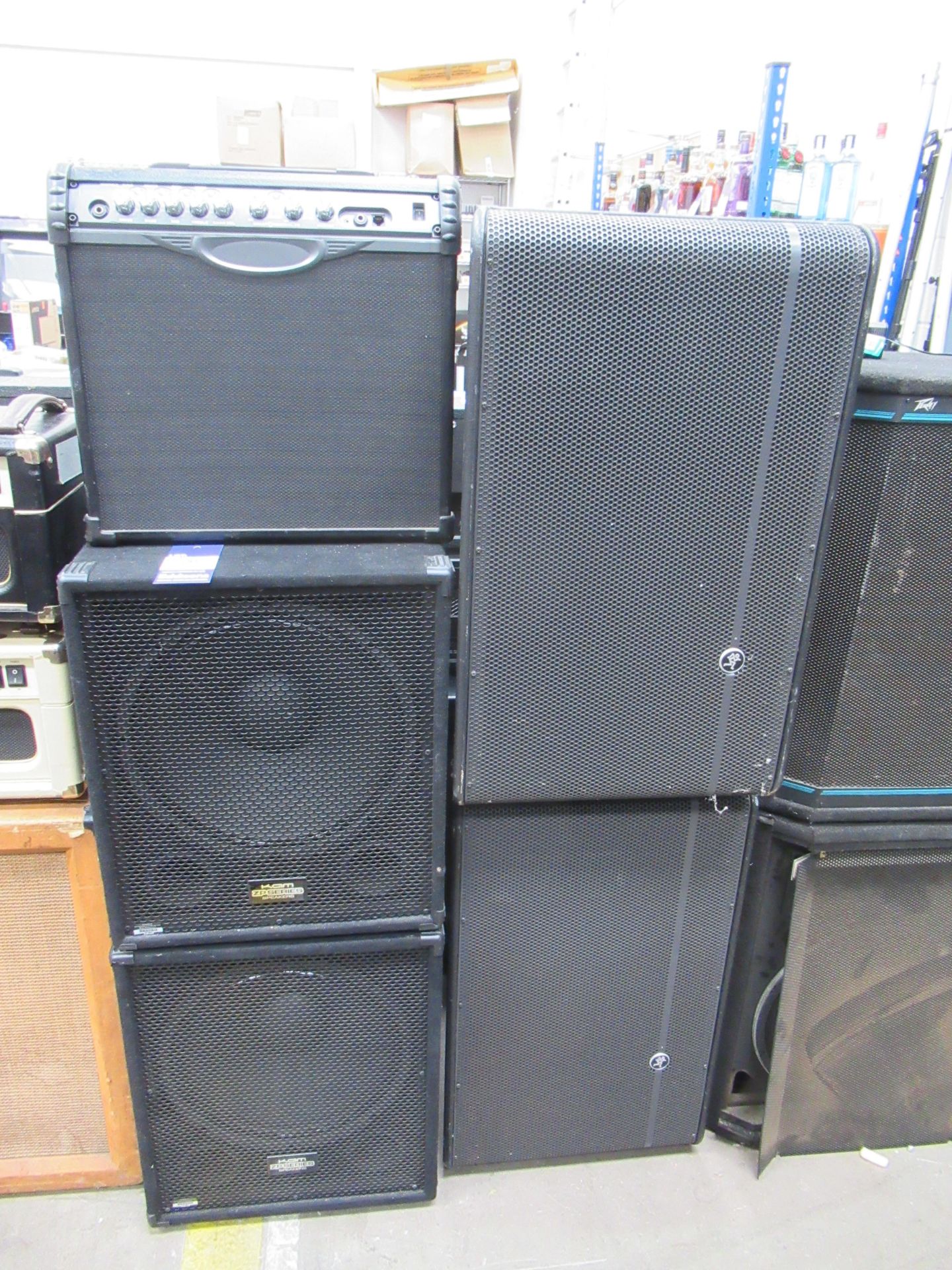 4x Speakers- 2x KAM ZP; 2x Mackie HD2521 and a Spider 11 30 Pre-Amp