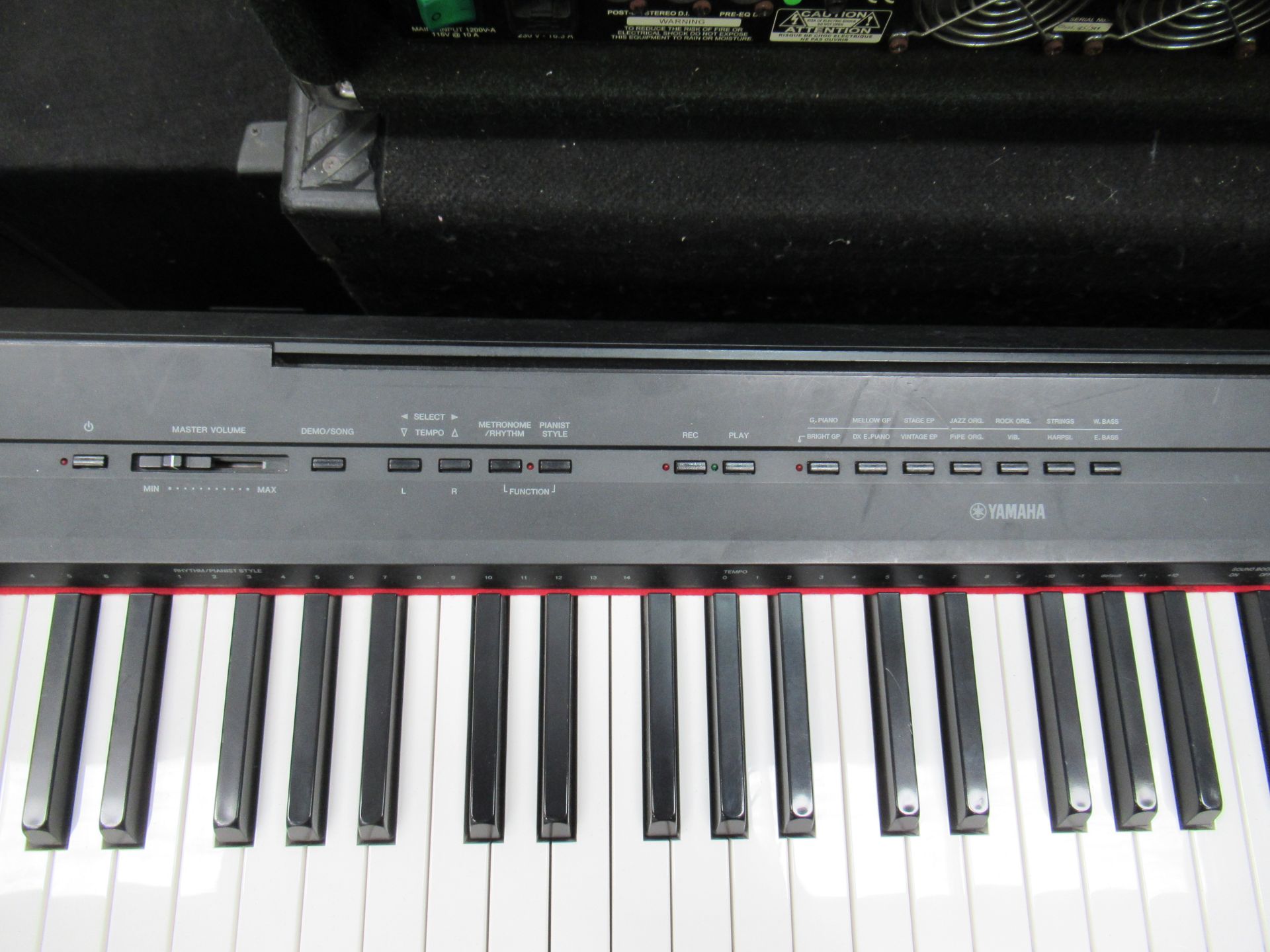 Yamaha 'Digital Piano' model P-115 - Image 4 of 5