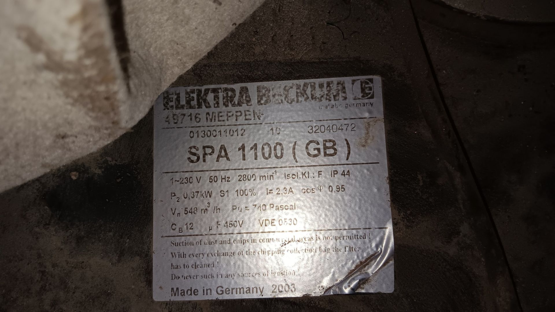 Elektra Beckum SPA1100 portable single bag dust extractor, 240v, serial number 32040472 (2003) - Image 4 of 4