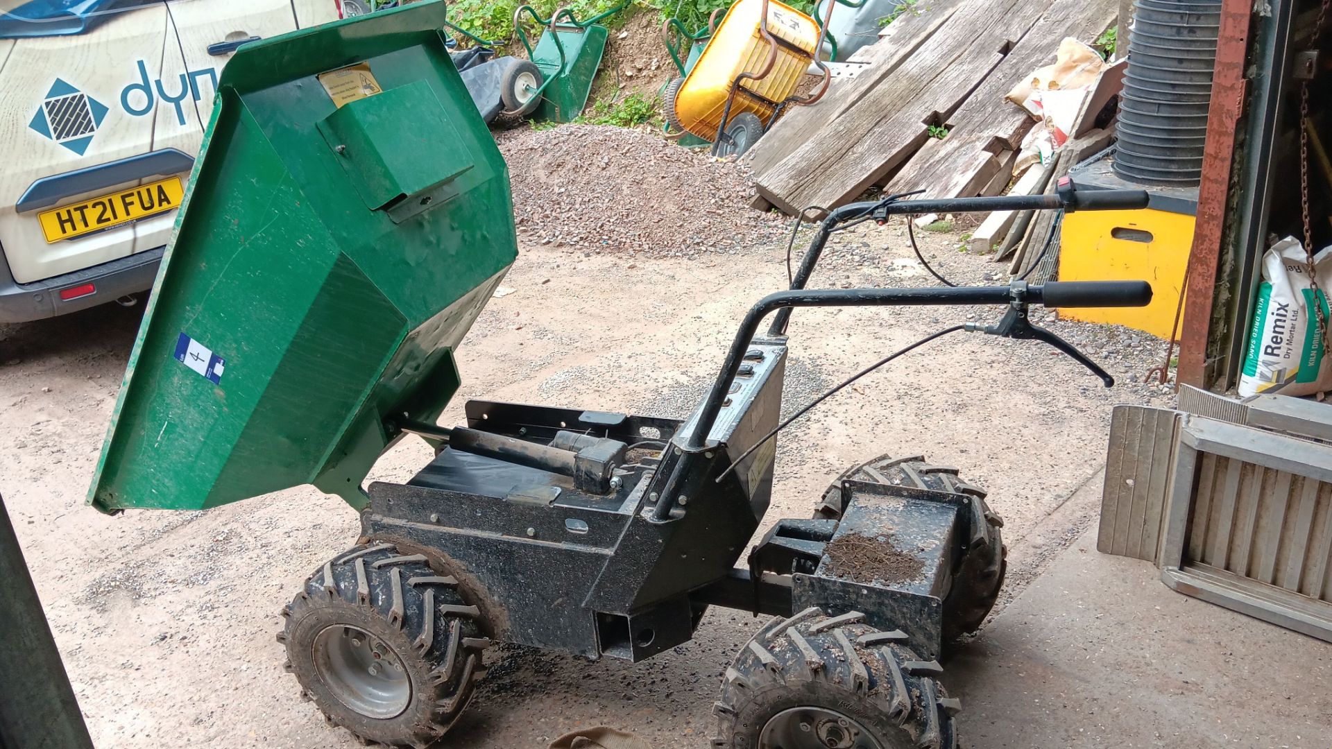 Muck Truck Power Barrow 4WD, serial number 10047E (2021) with 2 x Alpha House 12v batteries - Image 4 of 10