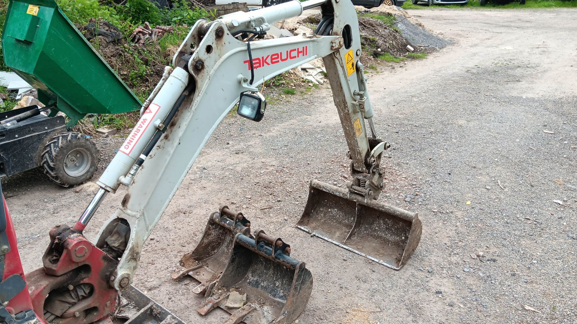 Takeuchi TB210R compact hydraulic excavator, rubber tracks, appprx 400 hours, serial number - Image 19 of 26