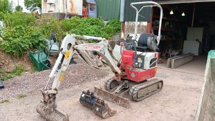 Takeuchi TB210R compact hydraulic excavator, rubber tracks, appprx 400 hours, serial number