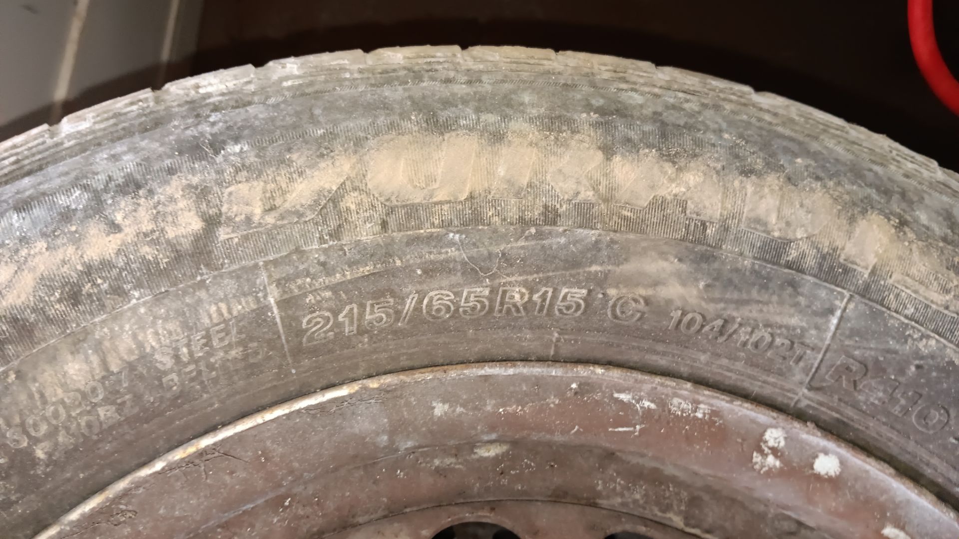 4 x part used Bridgestone 215/65R15 tyres with rims - Image 4 of 5