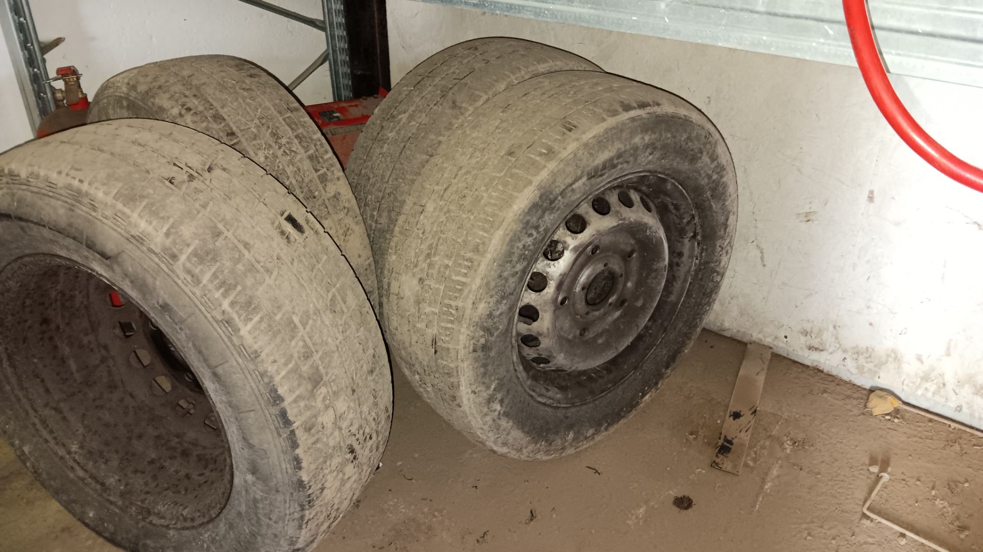 4 x part used Bridgestone 215/65R15 tyres with rims - Image 2 of 5