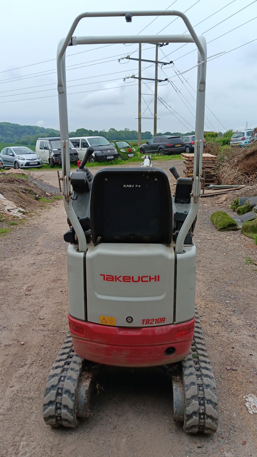 Takeuchi TB210R compact hydraulic excavator, rubber tracks, appprx 400 hours, serial number - Image 8 of 26