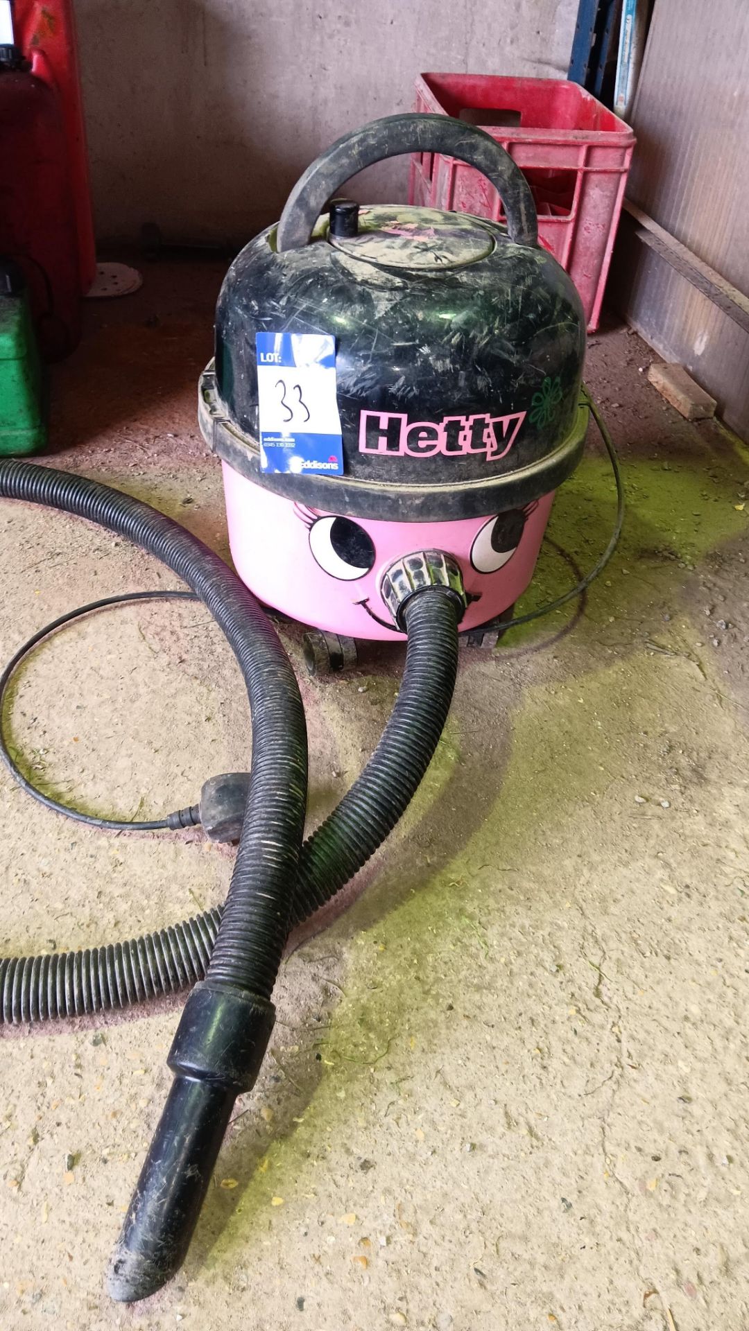 Numatic HET 200A Hetty vacuum cleaner, 240v, serial number 131701542 without attachments