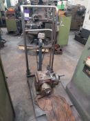 Mobile lifting platform