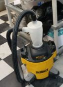 Dewalt DXVCS002 23L Cyclone Dust Collector Wet/Dry Suction Vacuum Cleaner