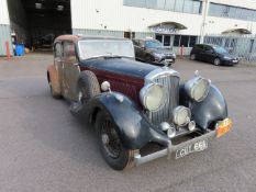 1939 BENTLEY DERBY 4.25 Saloon with PARK-WARD coach built body in Maroon/Black. 4303cc Petrol