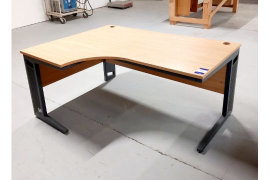 3 x L-Shaped desks (1 x L-Shaped Office Desk - Left-hand Desk Size Approx: 1600mm long X 1200mm - Image 2 of 2