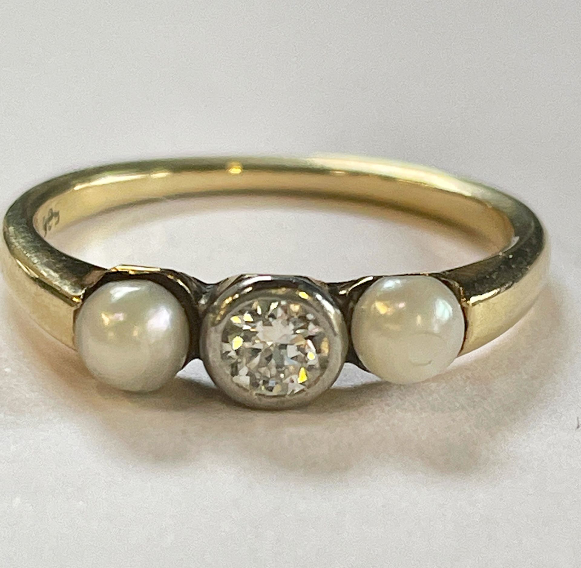 Vintage Designer Ring 14K Gold with One Diamond and Two Pearls