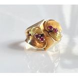 Design Ring, 750 Gelbgold mit Rubin