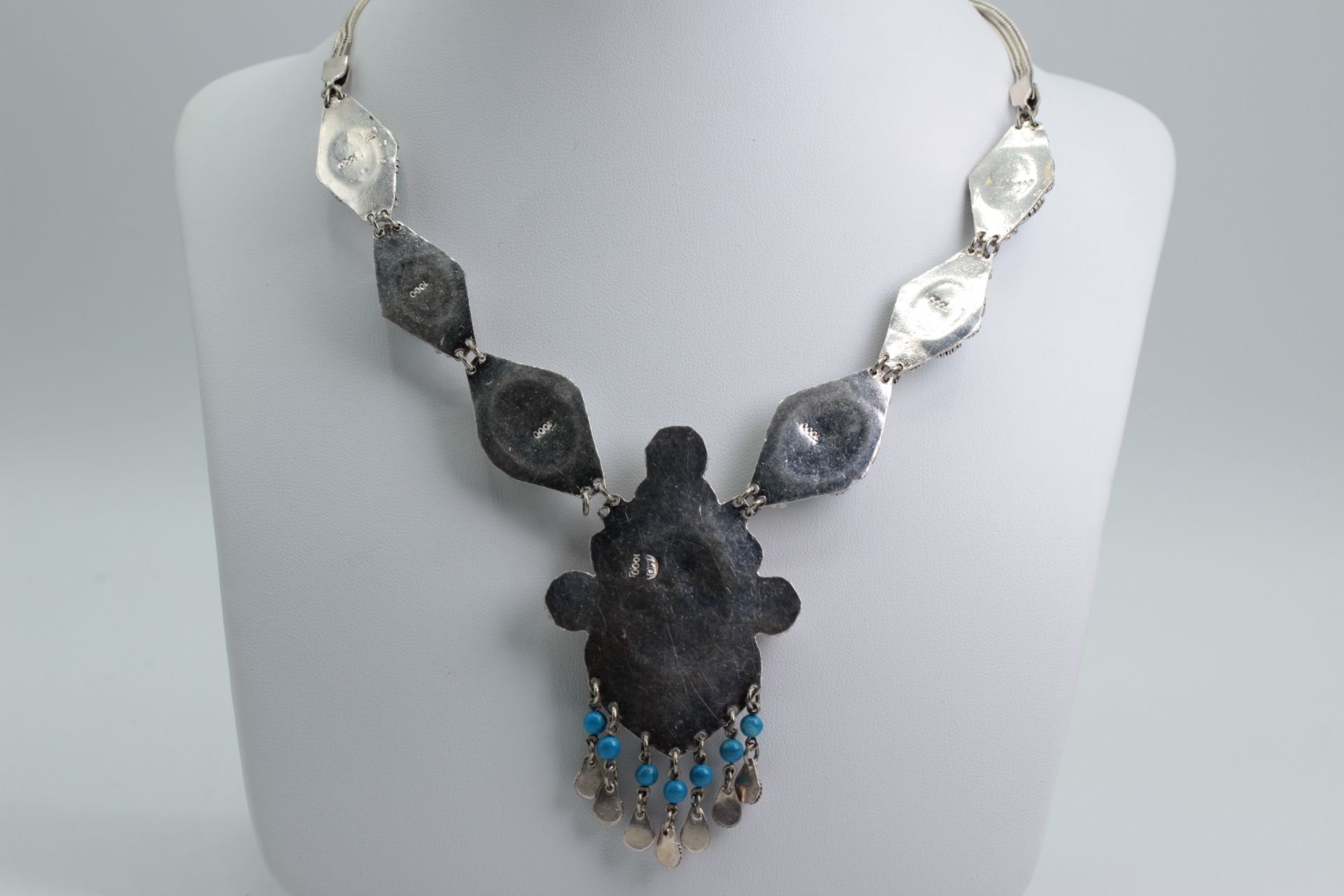 Silver necklace, oriental, with turquoise colored Stones - Image 3 of 5