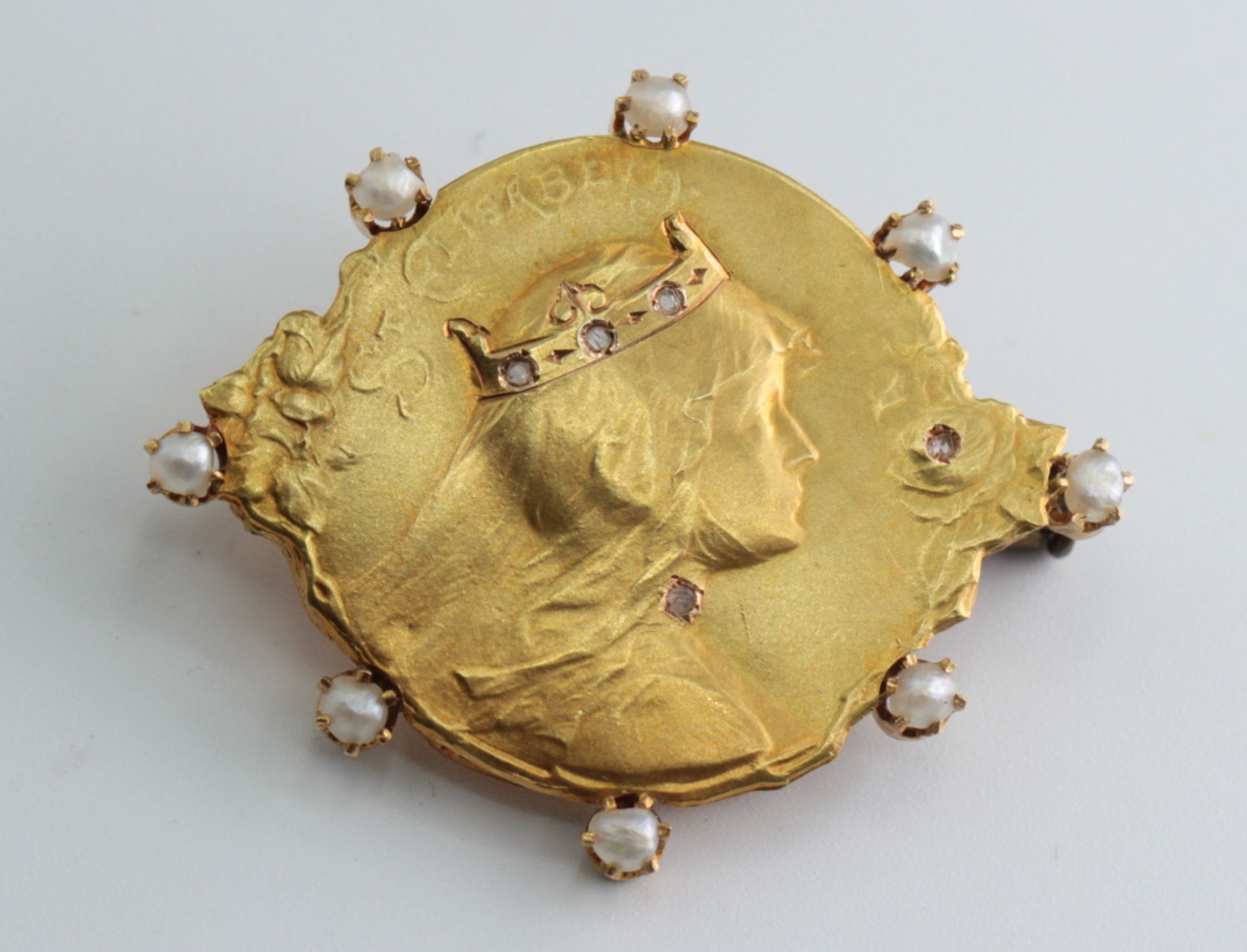 Antike Brosche aus 585 Gelbgold mit Perlen und Diamanten - Frankreich