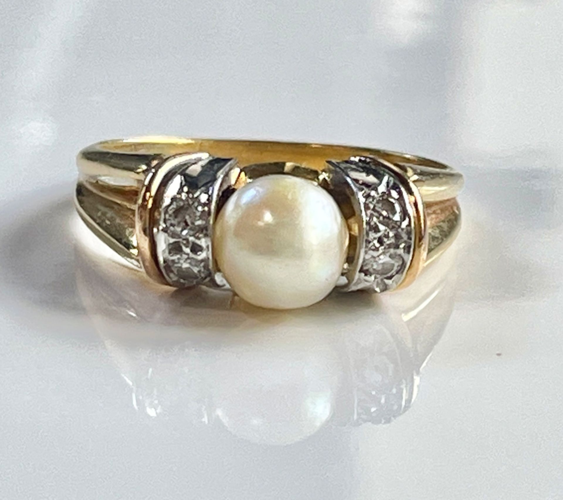 Gold Ring, 750 Gelbgold, mit Diamant und Perle