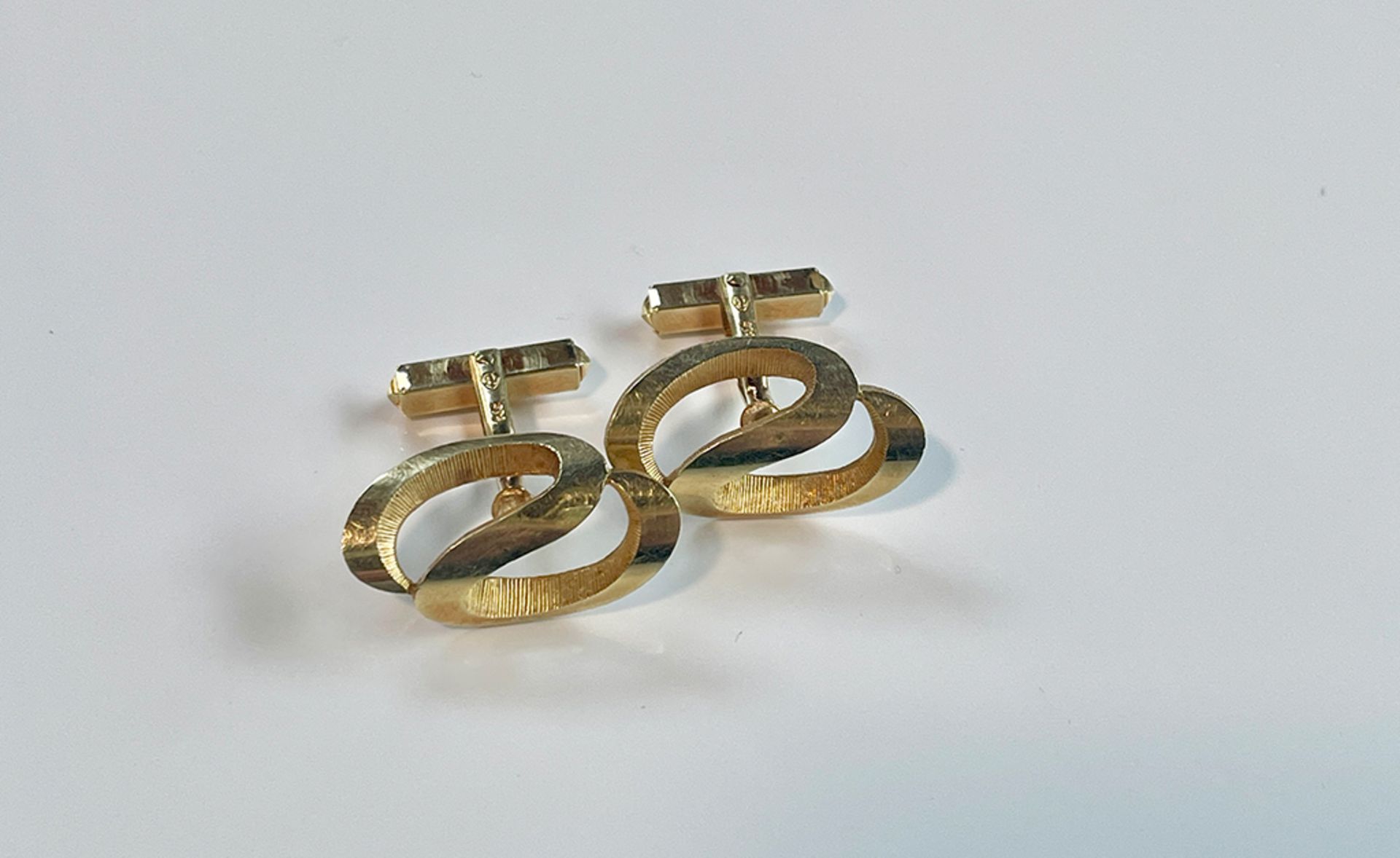 Design 14K Gold Cufflinks - Image 3 of 6