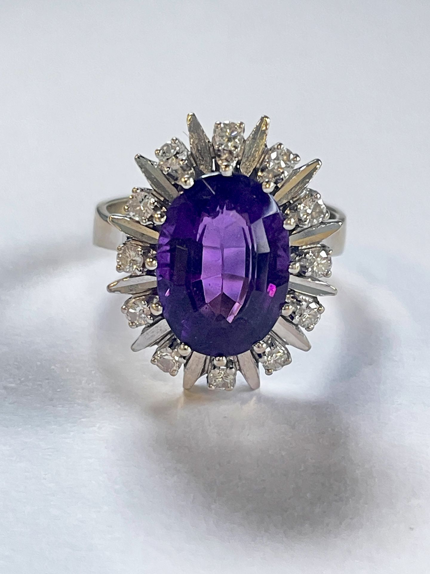 14K Gold Ring with Amethyst and Diamonds