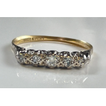 Antiker 750 Gold + Platinum Ring mit 5x Altschliff Diamanten