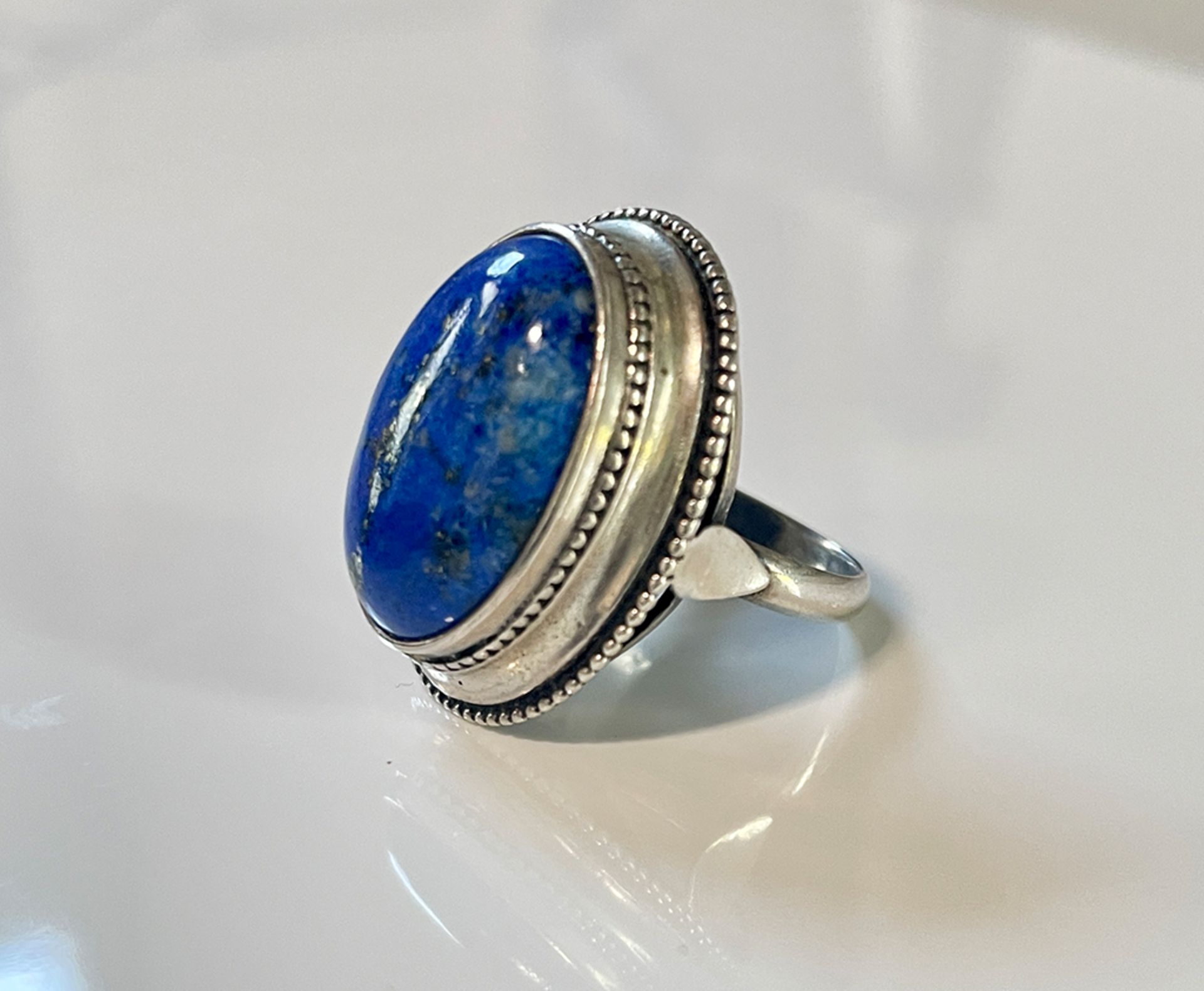 Silberring mit Lapislazuli. Niederländisch Design - Bild 3 aus 4