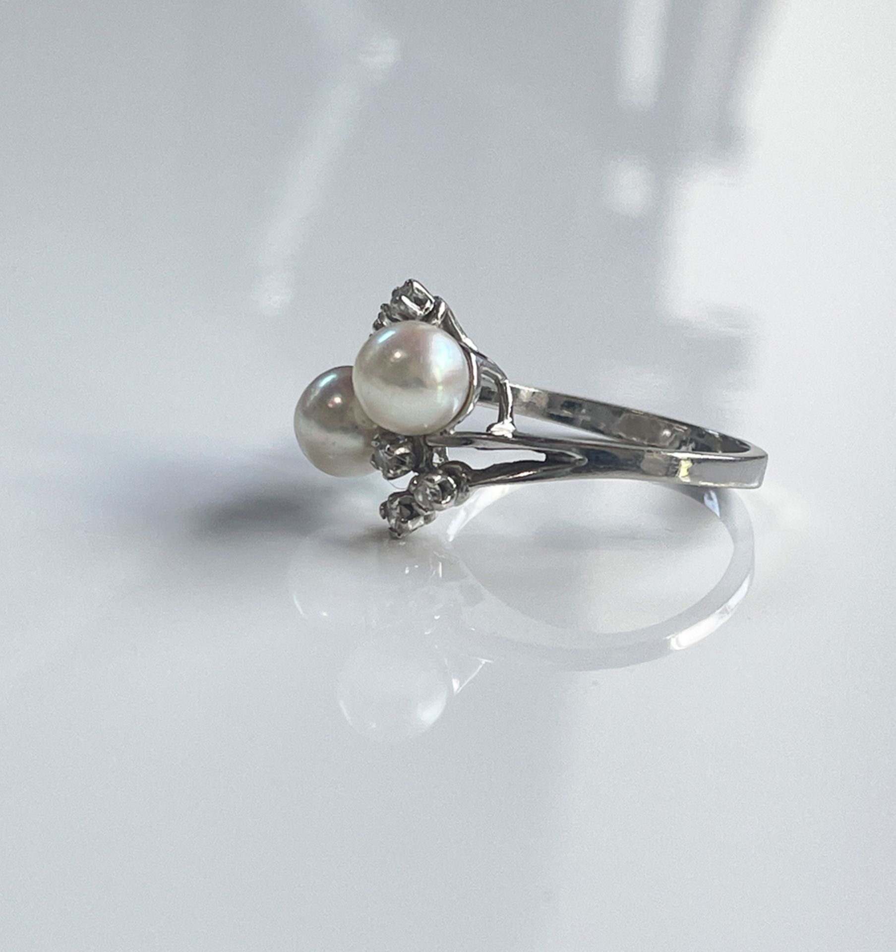 14 K White Gold Pearl and Diamond ring - Image 3 of 4