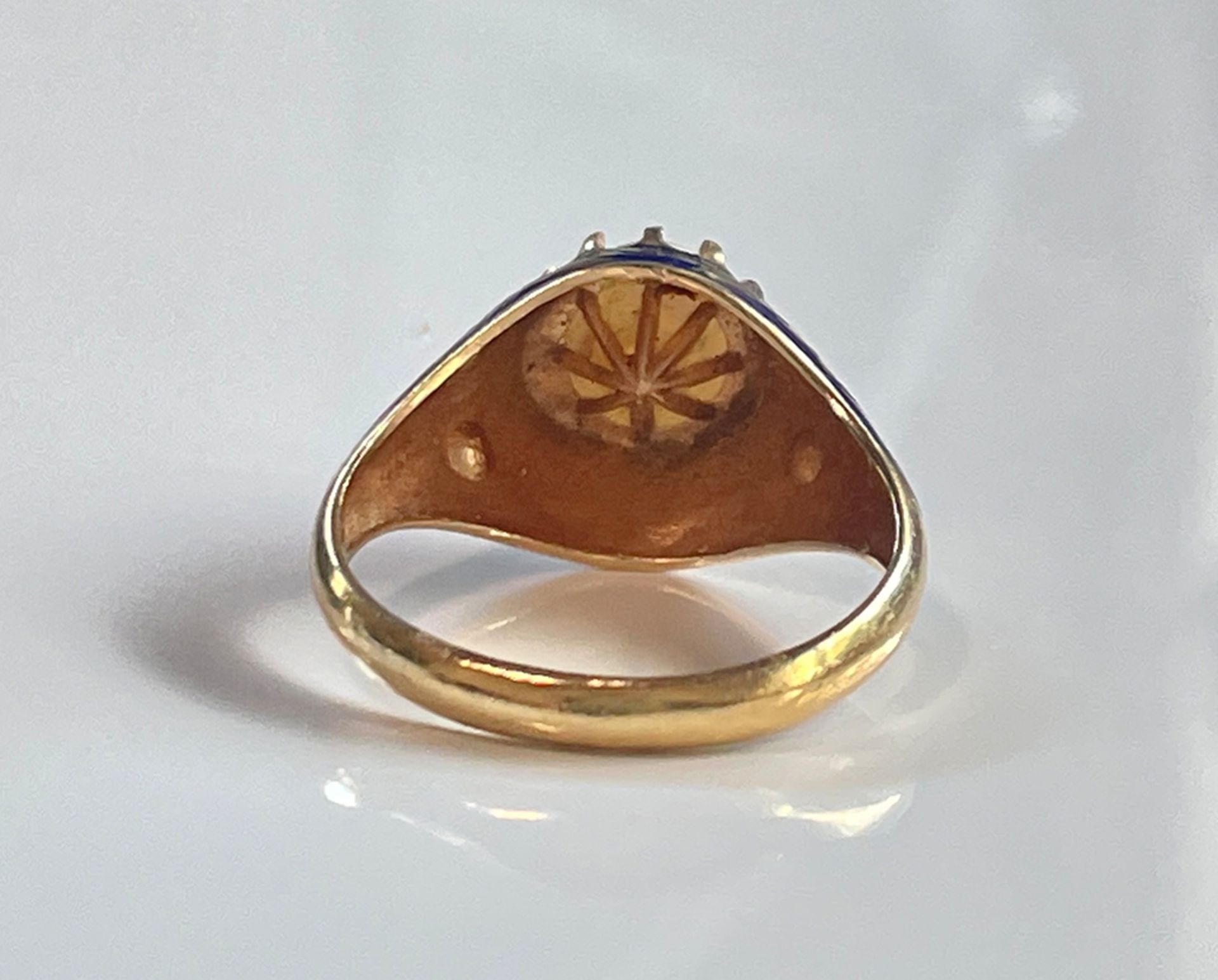 Antique ring of 18K Gold with Enamel and a Pearl - Image 4 of 5