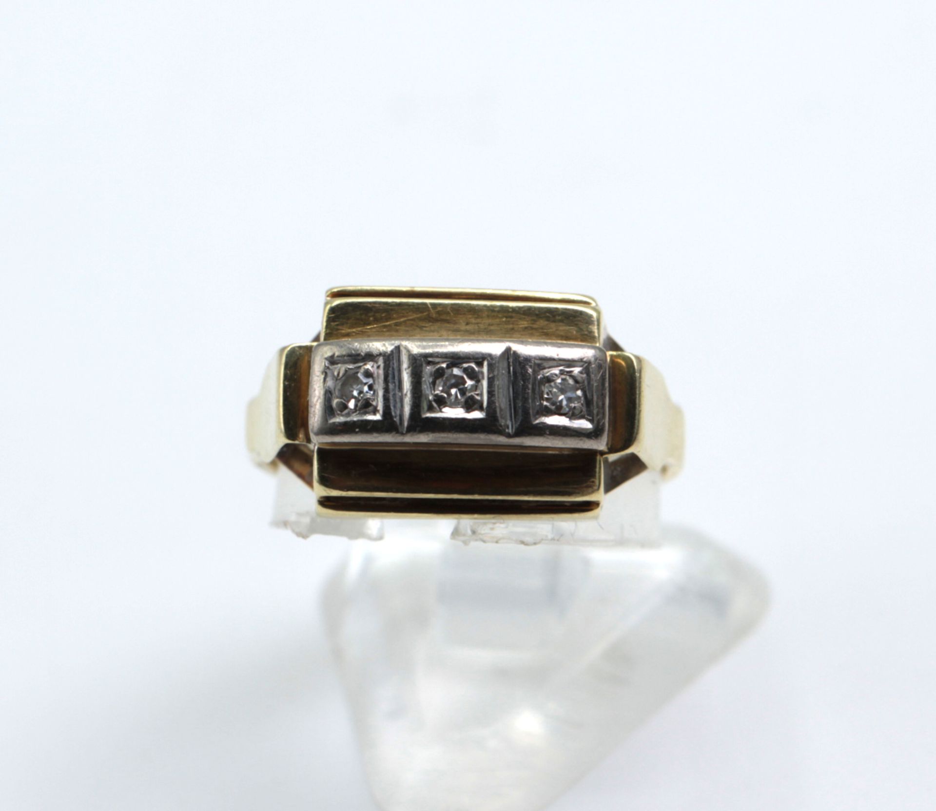 Klassischer Ring mit 3x Diamanten 585 Gelbgold