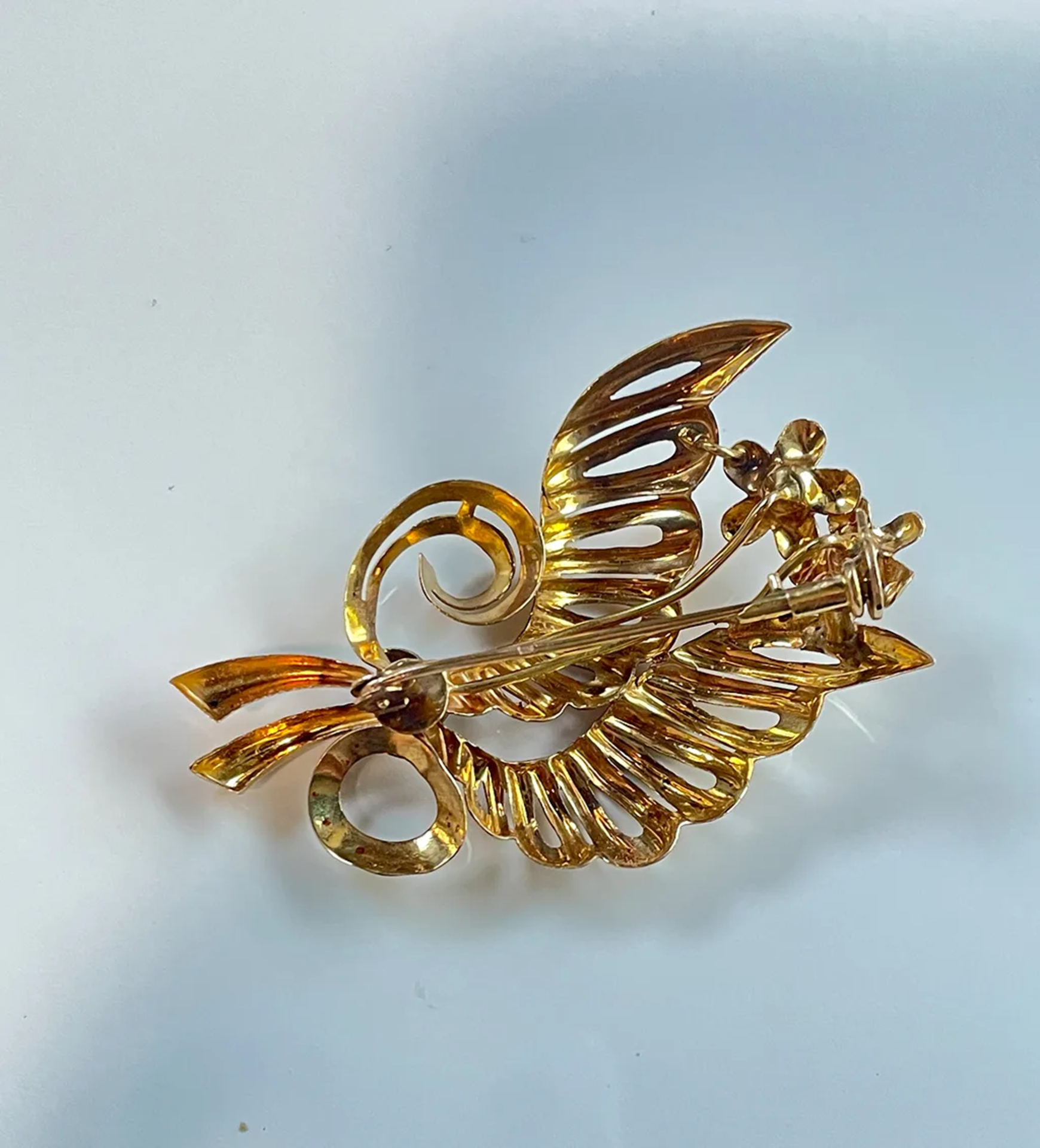 Flower Brooch with two pink stones 18K - Image 4 of 4