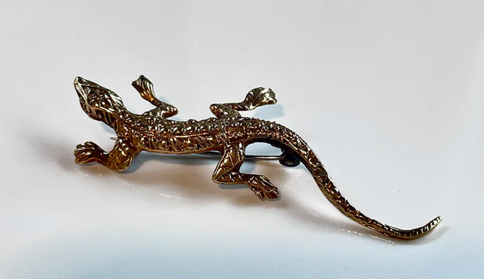 Vintage Brooch Salamander 14K Yellow Gold