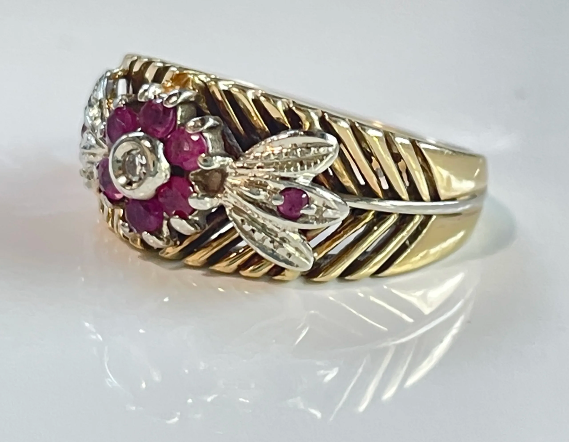 Vintage Rubin Ring mit diamanten. 585 / 750 Gold - Bild 2 aus 4