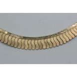 Curved Vintage Necklace 14K Yellow Gold matt gold