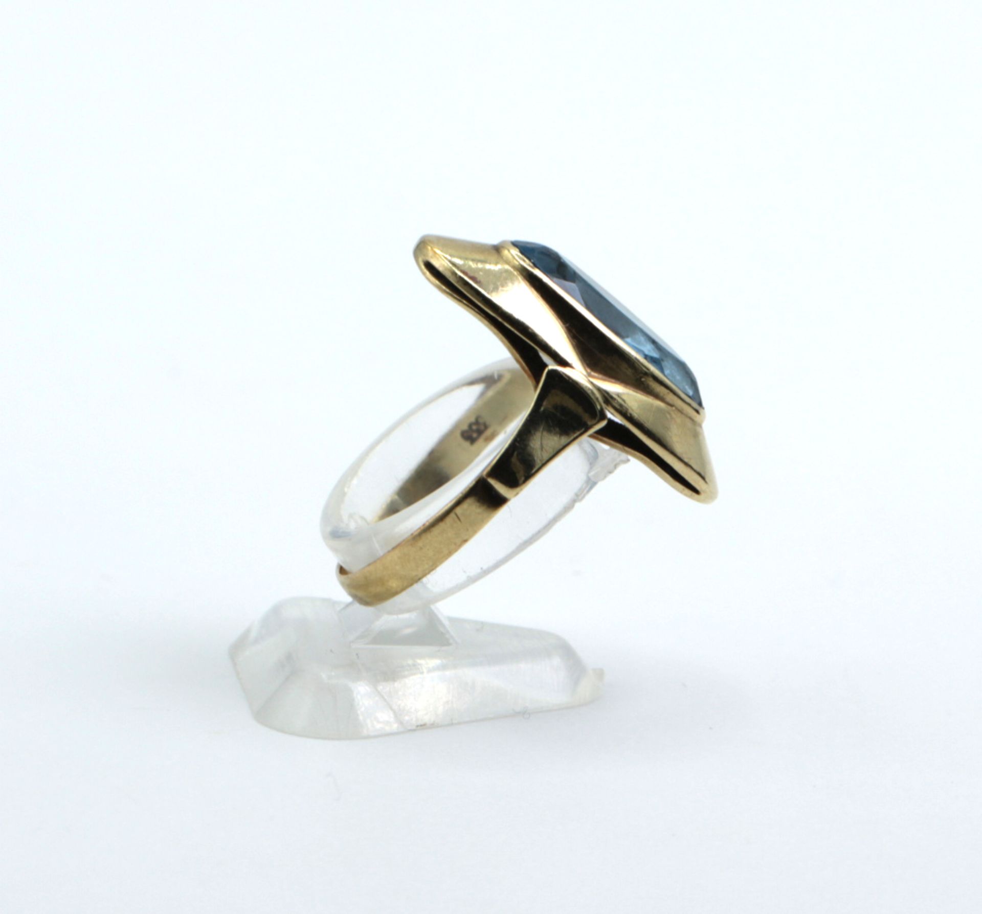 Vintage Ring with blue stone 8K Yellow Gold - Image 2 of 2