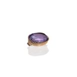 GOLD BROOCH WITH AMETHYST | (Czechoslovakian / Czechoslovakia - 20th century)