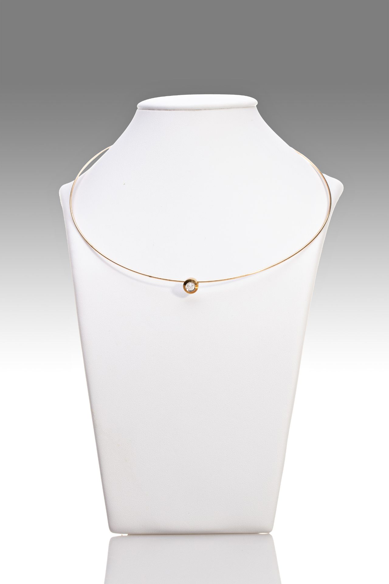 GOLD NECKLACE WITH DIAMOND 0.25 CT | (Italian   - second half of the 20th century)