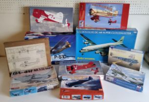 Ten boxed aircaft model kits; #4802 D.H.60G, #4803 D/H/60C, MHW Curtiss T-32 Condor, Heller