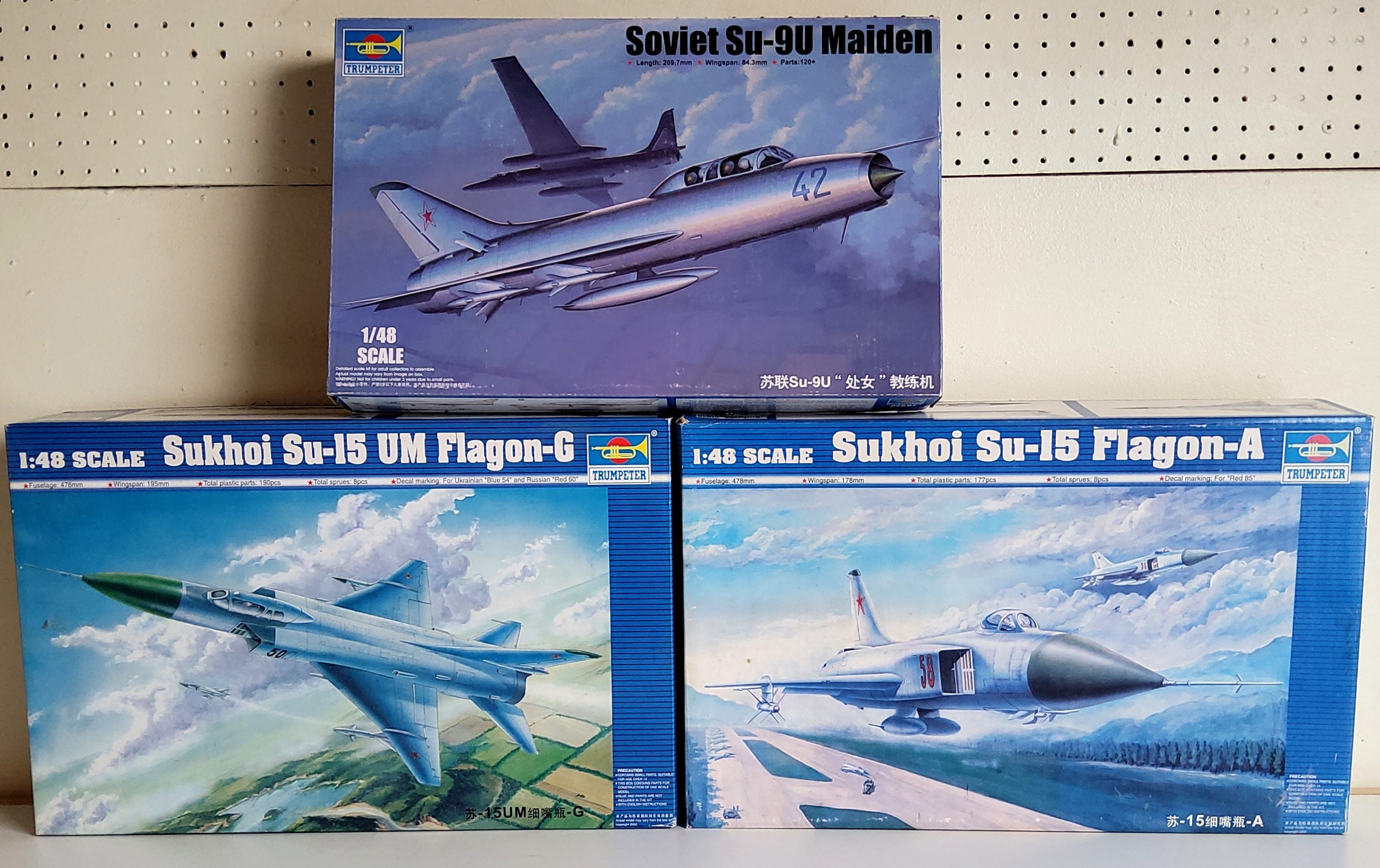 A Boxed Trumpeter 02897 1/48 Sukhoi Su-15 Flagon-A Aircraft Kit; an 02812 Sukhoi Su-15 Flagon-G - Image 2 of 2