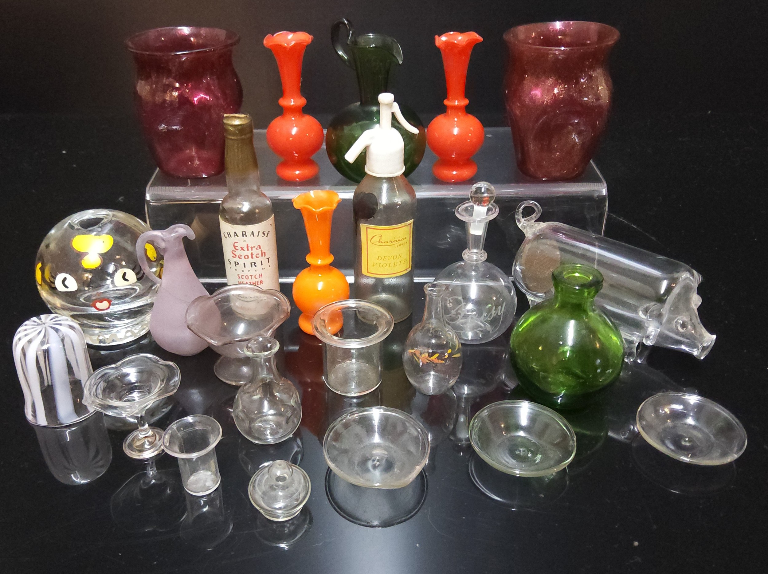 Dolls House Accessories - Victorian and later glassware, including Venetian glass vases, decanters,