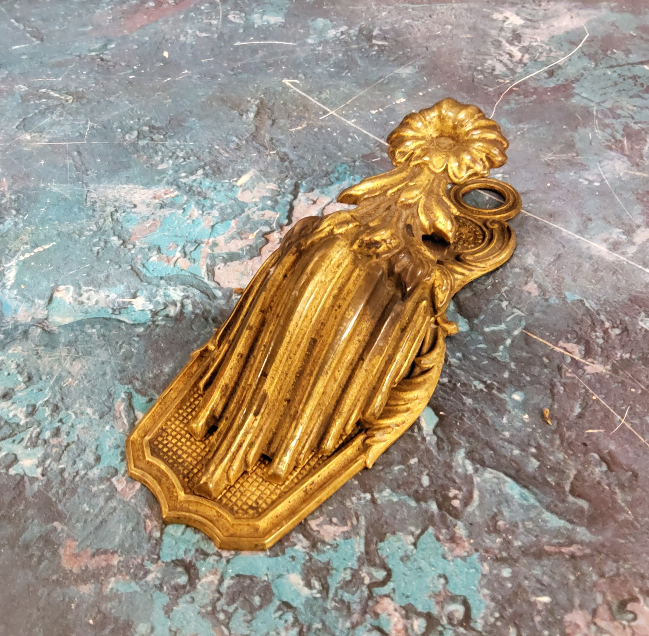 A Victorian gilt brass novelty desk clip, Parkers  Patentees, Birmingham, 15cm long, c.1865