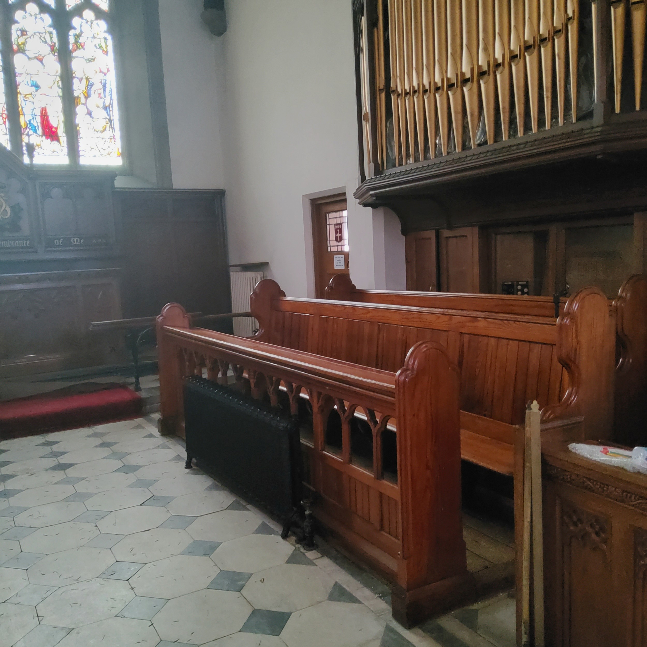 The right hand Victorian pitch pine choir stall from Dore Church, including pierced fretwork hymn - Image 2 of 4