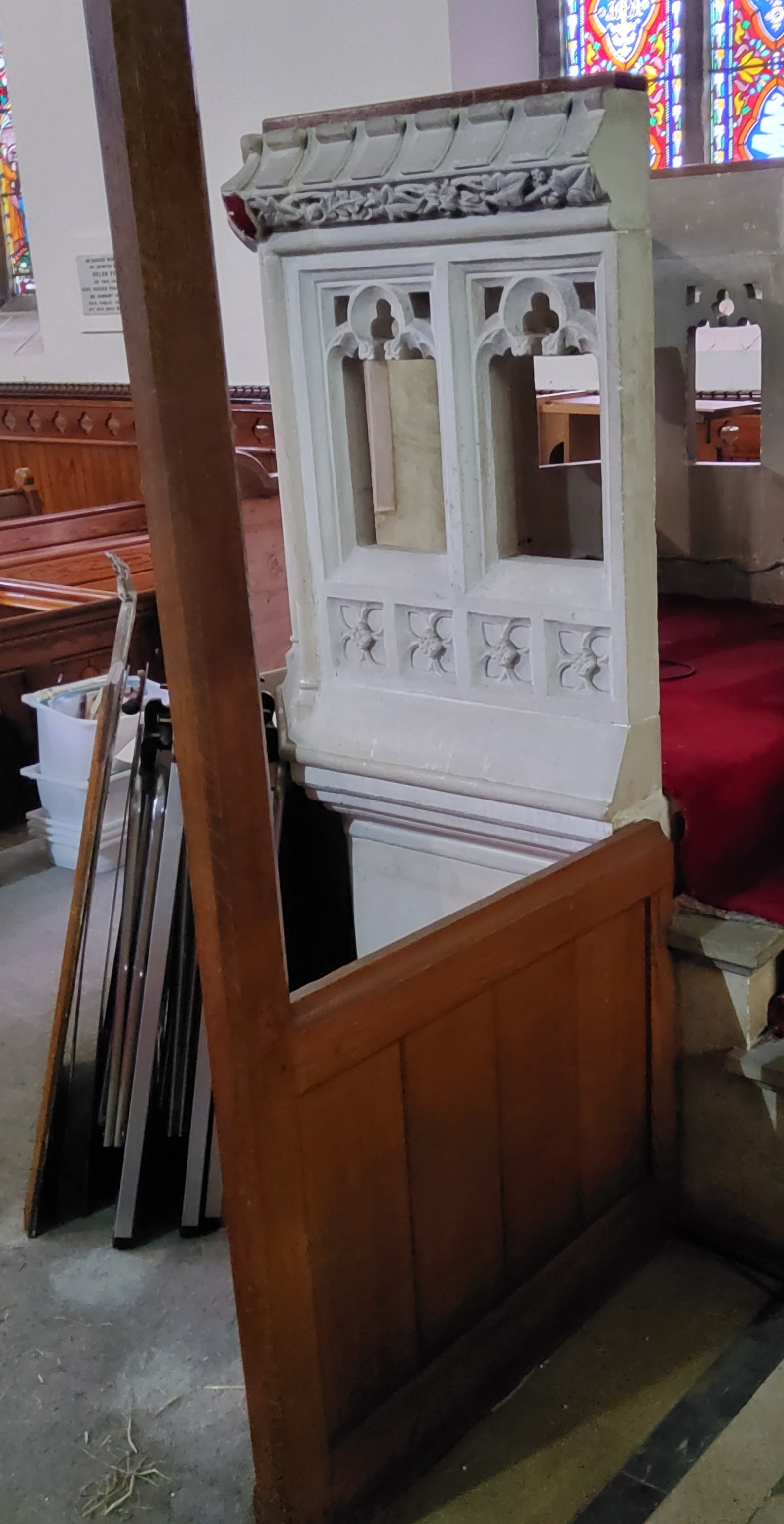 A Victorian carved oak ecclesiastical rood screen with three open archways leading to the chancel - Image 3 of 5