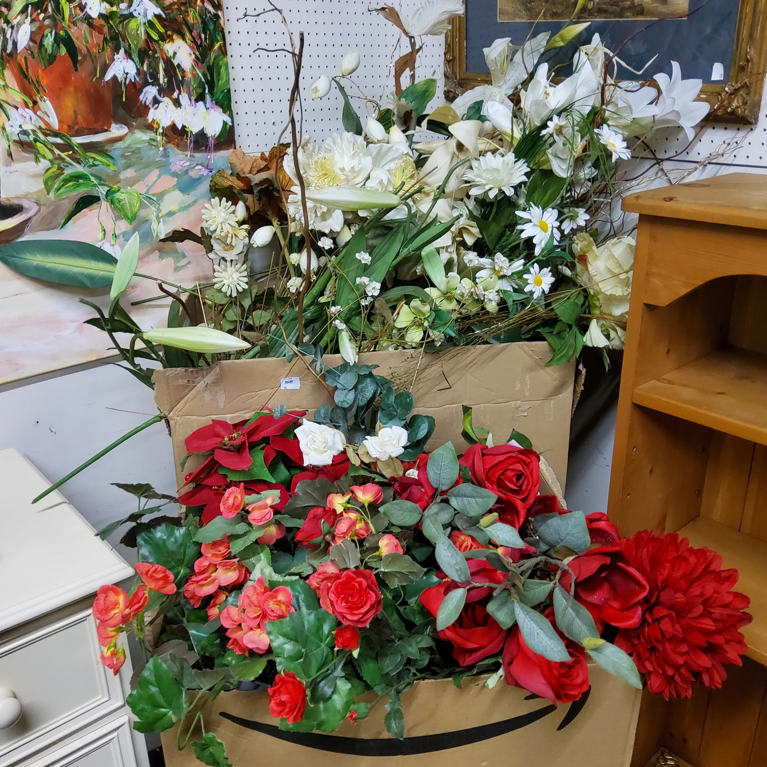 Image shows part of the lot - various high quality artificial flowers - Image 2 of 2