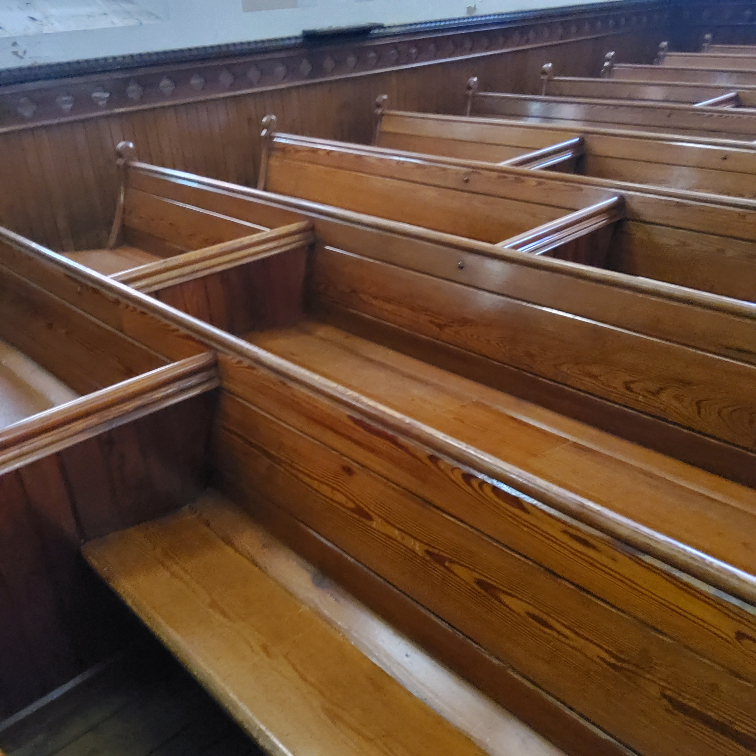 The entirety of the ecclesiatical Victorian Pugin style pitch pine pews, twenty two banks in - Image 5 of 9