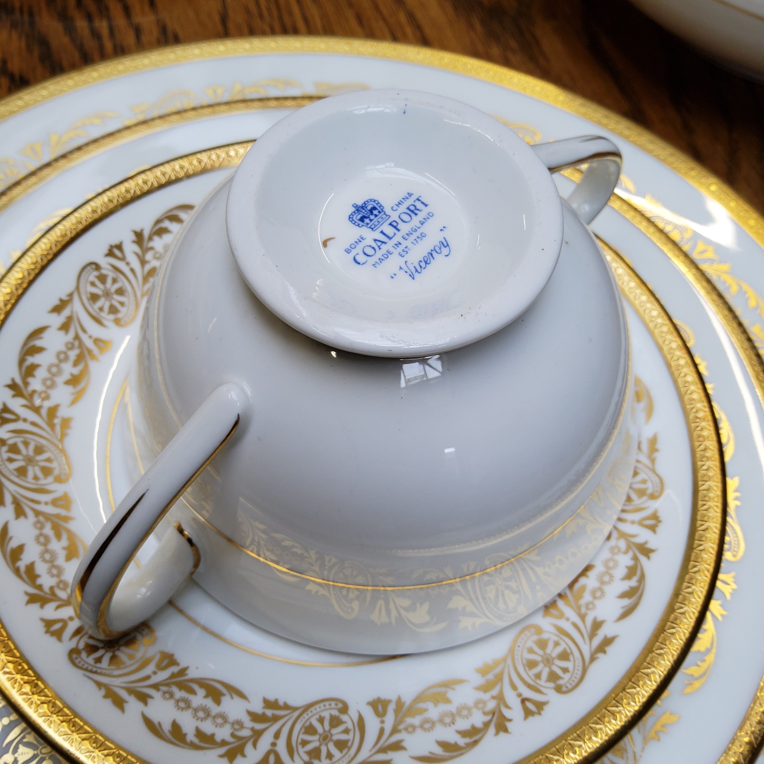 A comprehensive Coalport Viceroy pattern bone china service including dinner plates, teapot, four - Image 2 of 3