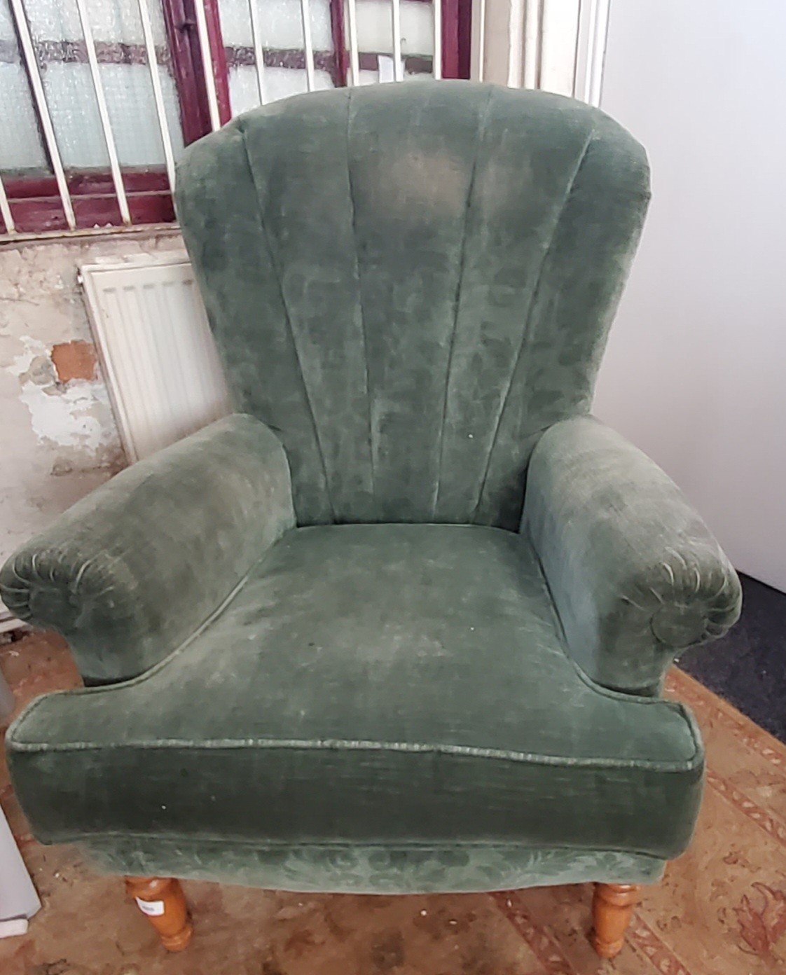 A Parker Knoll fan back side chair, turned legs