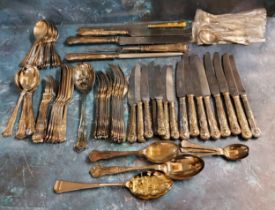 Plated Ware - an E.P.N.S. Kings pattern canteen of flatware, comprising dinner and dessert knives,