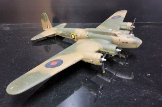 Thirteen Kit Built R.A.F propeller Model Aircraft, De Havilland Mosquito, Boeing B17, General