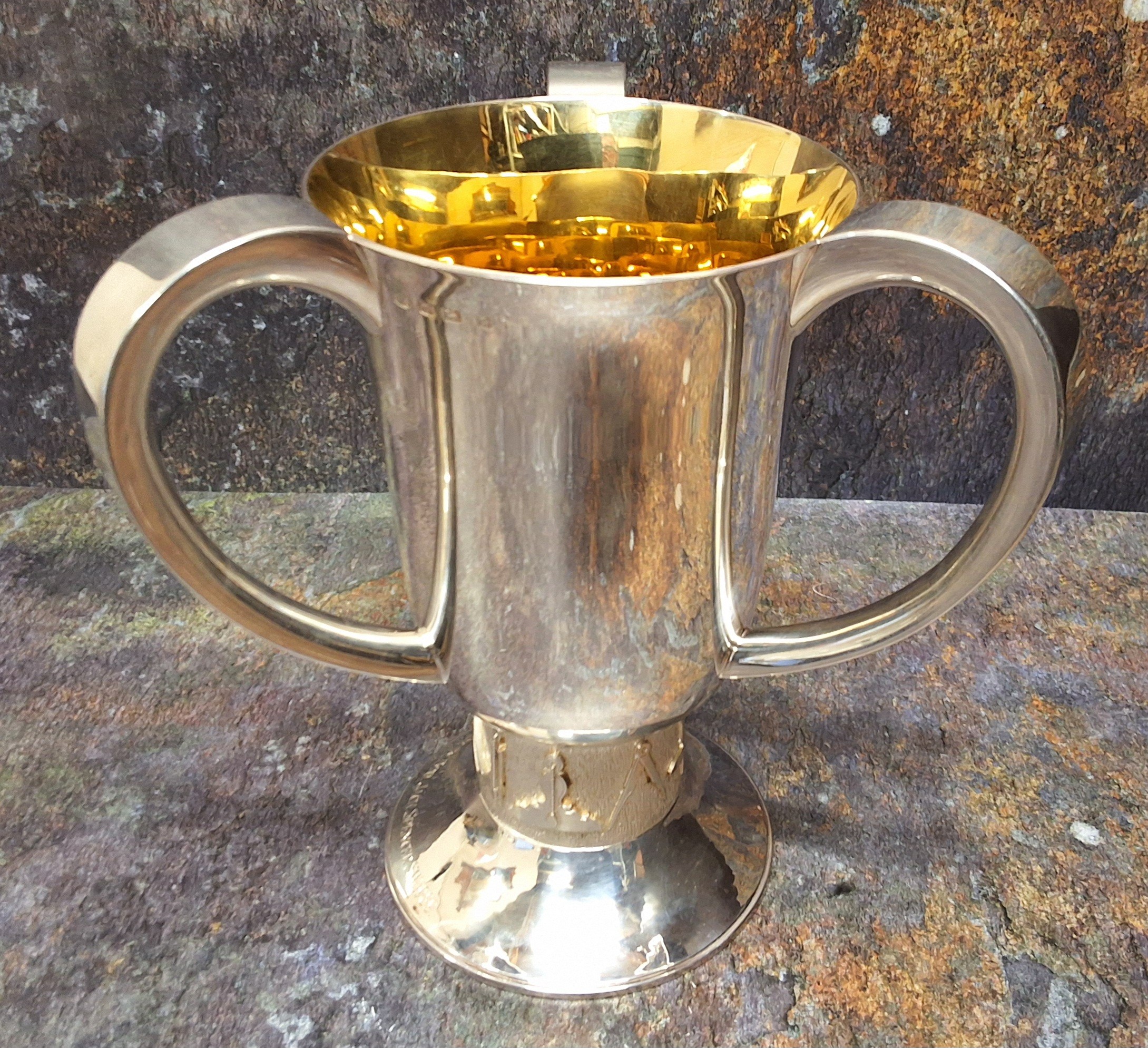 Masonic Interest  - a silver three handled loving cup/tyg, engraved with crest of Shrewsbury - Image 4 of 5