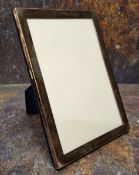 A sterling silver rectangular easel photograph frame, 19.5cm x 14cm